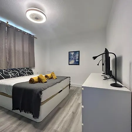 아파트 In Edificio Nirvana,los Cristianos K114 *
