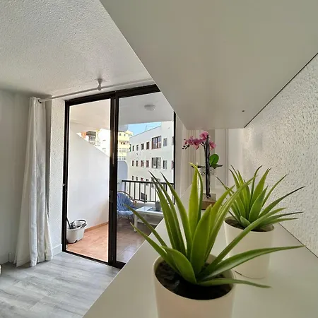 In Edificio Nirvana,los Cristianos K114 아파트 로스크리스티아노스