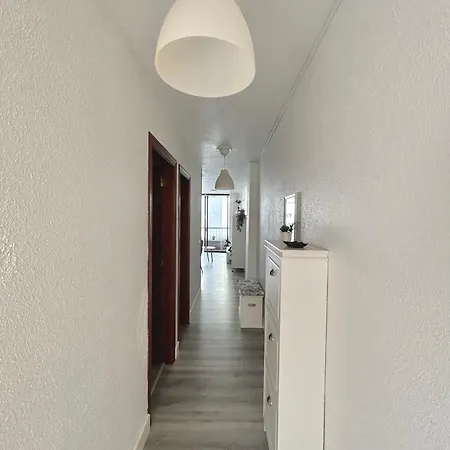 In Edificio Nirvana,los Cristianos K114 * 로스크리스티아노스