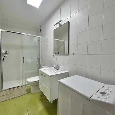 In Edificio Nirvana,los Cristianos K114 Apartmán *